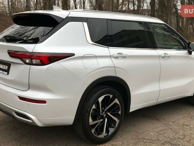 Мицубиси Аутлендер, объемом двигателя 2.49 л и пробегом 0 тыс. км за 39728 $, фото 9 на Automoto.ua