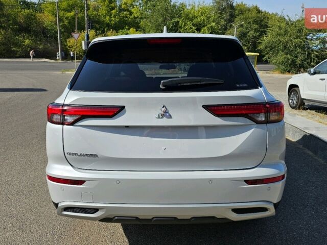 Міцубісі Аутлендер 2025 у Дніпро (Дніпропетровську) на Automoto.ua Міцубісі Аутлендер, об'ємом двигуна 2.49 л та пробігом 0 тис. км за 37548 $, фото 4 на Automoto.ua