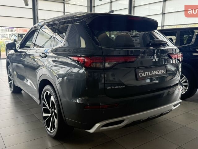 купить новое авто Мицубиси Аутлендер 2025 года от официального дилера ВТ МОТОРС Мицубиси фото