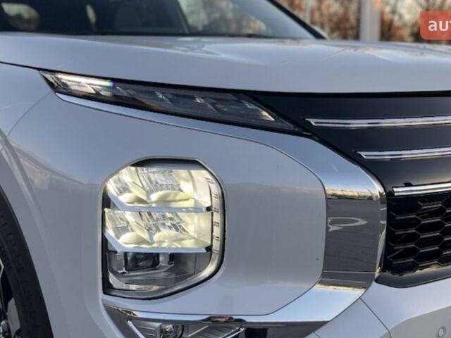 Мицубиси Аутлендер, объемом двигателя 2.49 л и пробегом 0 тыс. км за 43681 $, фото 7 на Automoto.ua