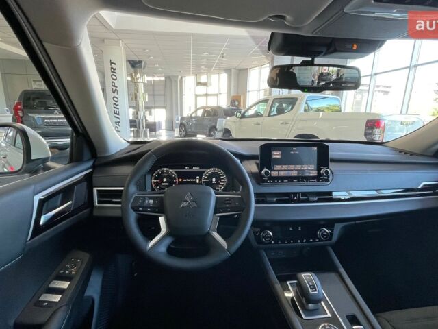 Мицубиси Аутлендер 2025 в Львове на Automoto.ua Мицубиси Аутлендер, объемом двигателя 2.49 л и пробегом 0 тыс. км за 39690 $, фото 15 на Automoto.ua