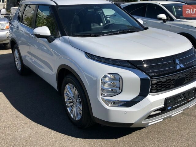 Міцубісі Аутлендер, об'ємом двигуна 2.49 л та пробігом 0 тис. км за 38037 $, фото 5 на Automoto.ua