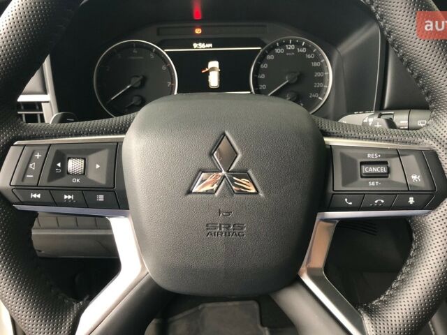 Мицубиси Аутлендер, объемом двигателя 2.49 л и пробегом 0 тыс. км за 39633 $, фото 13 на Automoto.ua