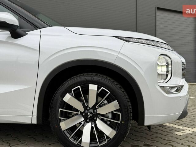 купить новое авто Мицубиси Аутлендер 2025 года от официального дилера Mitsubishi Motors Чернівці Мицубиси фото