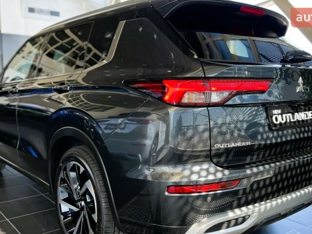 Мицубиси Аутлендер 2025 года купить новое авто Мицубиси Аутлендер 2025 года от официального дилера Автоцентр AUTO.RIA Мицубиси фото