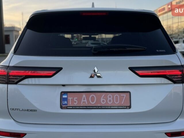 Мицубиси Аутлендер, объемом двигателя 2.49 л и пробегом 0 тыс. км за 43681 $, фото 9 на Automoto.ua