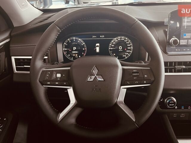 купить новое авто Мицубиси Аутлендер 2025 года от официального дилера ВТ МОТОРС Мицубиси фото