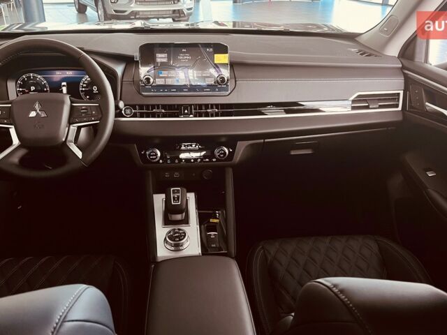 купить новое авто Мицубиси Аутлендер 2025 года от официального дилера ВТ МОТОРС Мицубиси фото