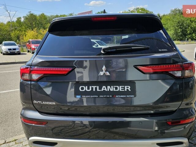 Міцубісі Аутлендер, об'ємом двигуна 2.49 л та пробігом 0 тис. км за 42462 $, фото 4 на Automoto.ua