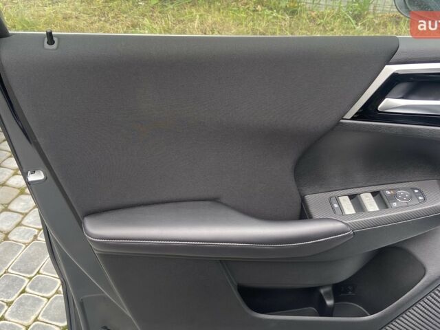 Мицубиси Аутлендер, объемом двигателя 2.49 л и пробегом 0 тыс. км за 33176 $, фото 4 на Automoto.ua