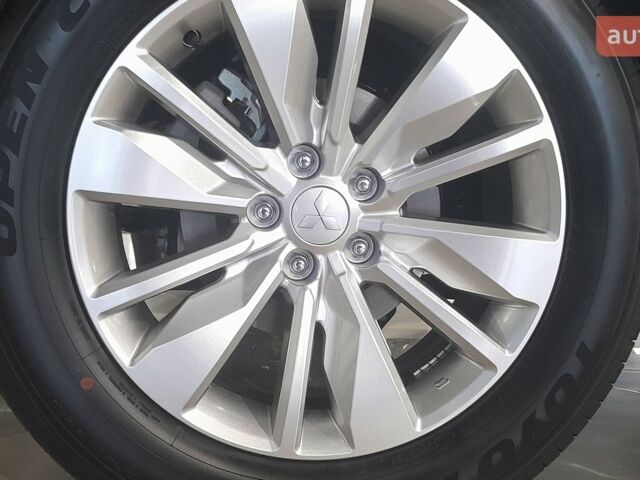 Мицубиси Аутлендер 2025 года купить новое авто Мицубиси Аутлендер 2025 года от официального дилера Ньютон Авто Місто Мицубиси фото