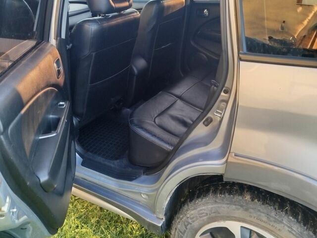 Серый Мицубиси Аутлендер, объемом двигателя 0 л и пробегом 245 тыс. км за 5300 $, фото 5 на Automoto.ua