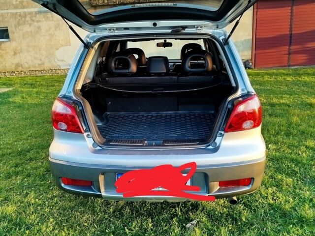 Серый Мицубиси Аутлендер, объемом двигателя 0 л и пробегом 245 тыс. км за 5300 $, фото 3 на Automoto.ua