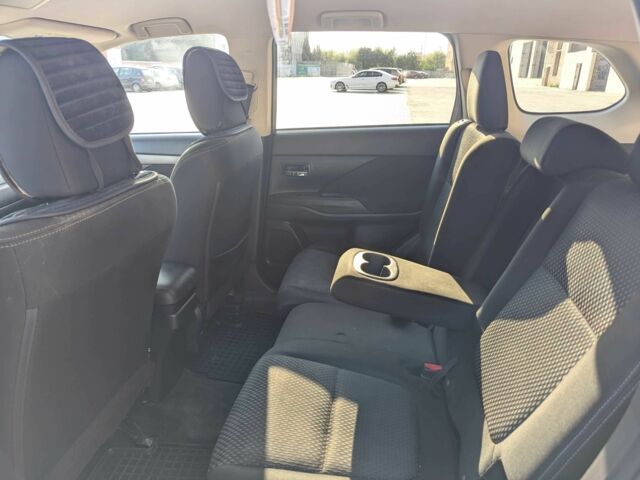 Серый Мицубиси Аутлендер, объемом двигателя 2.4 л и пробегом 142 тыс. км за 15999 $, фото 15 на Automoto.ua