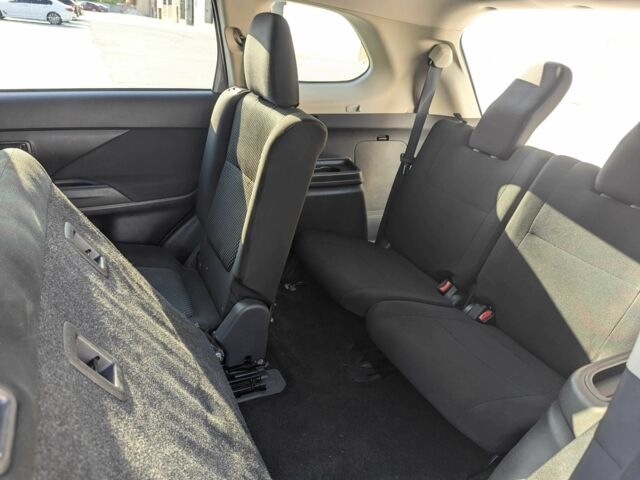 Серый Мицубиси Аутлендер, объемом двигателя 2.4 л и пробегом 142 тыс. км за 15999 $, фото 14 на Automoto.ua