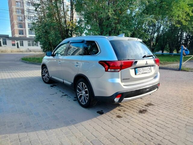 Сірий Міцубісі Аутлендер, об'ємом двигуна 2.4 л та пробігом 95 тис. км за 16800 $, фото 2 на Automoto.ua
