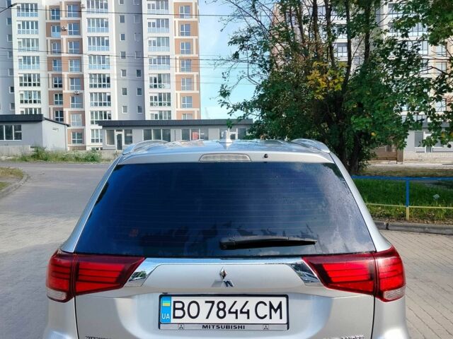 Сірий Міцубісі Аутлендер, об'ємом двигуна 2.4 л та пробігом 95 тис. км за 16800 $, фото 3 на Automoto.ua