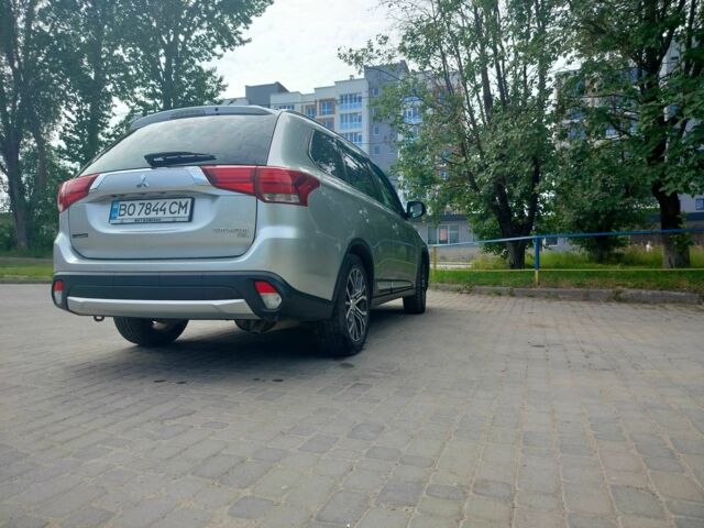 Сірий Міцубісі Аутлендер, об'ємом двигуна 2.4 л та пробігом 95 тис. км за 16800 $, фото 8 на Automoto.ua