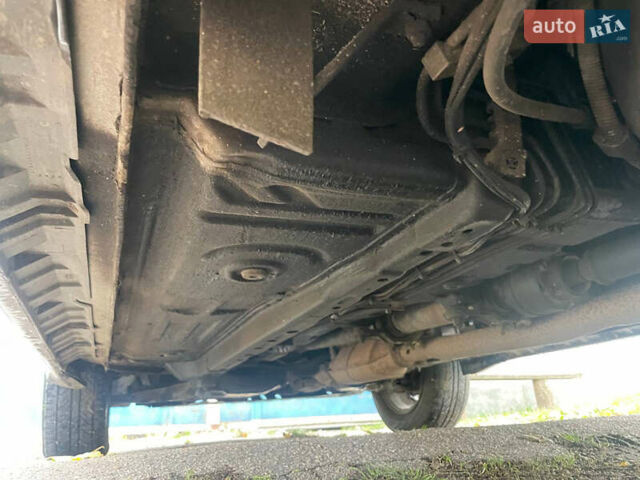 Сірий Міцубісі Аутлендер, об'ємом двигуна 2 л та пробігом 252 тис. км за 4600 $, фото 33 на Automoto.ua