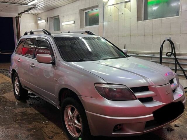 Серый Мицубиси Аутлендер, объемом двигателя 0 л и пробегом 400 тыс. км за 2500 $, фото 3 на Automoto.ua