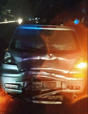 Сірий Міцубісі Аутлендер, об'ємом двигуна 2 л та пробігом 252 тис. км за 4600 $, фото 36 на Automoto.ua