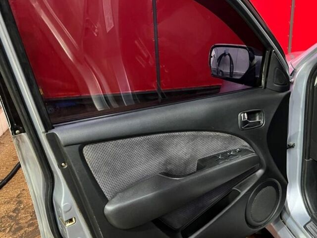 Серый Мицубиси Аутлендер, объемом двигателя 0 л и пробегом 400 тыс. км за 2500 $, фото 5 на Automoto.ua