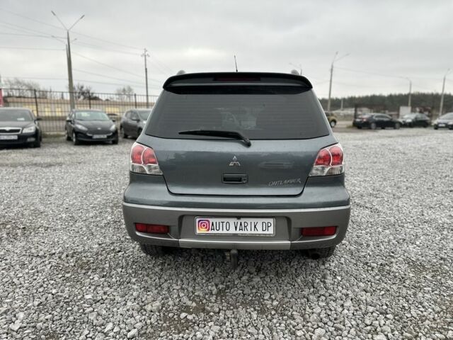 Серый Мицубиси Аутлендер, объемом двигателя 0 л и пробегом 265 тыс. км за 6300 $, фото 4 на Automoto.ua