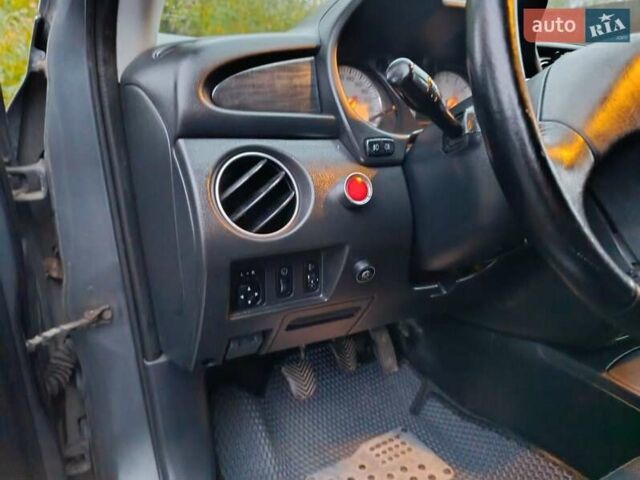 Мицубиси Аутлендер 2003 в Миргороде на Automoto.ua Серый Мицубиси Аутлендер, объемом двигателя 2 л и пробегом 354 тыс. км за 5000 $, фото 5 на Automoto.ua
