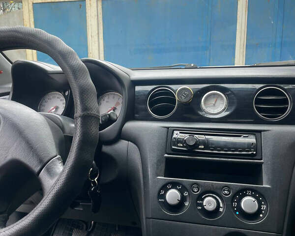 Сірий Міцубісі Аутлендер, об'ємом двигуна 2 л та пробігом 252 тис. км за 4600 $, фото 26 на Automoto.ua