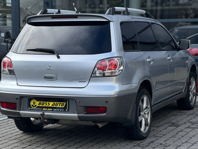 Сірий Міцубісі Аутлендер, об'ємом двигуна 2.4 л та пробігом 240 тис. км за 6700 $, фото 5 на Automoto.ua