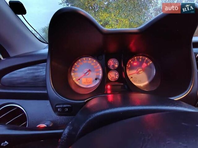Мицубиси Аутлендер 2003 в Миргороде на Automoto.ua Серый Мицубиси Аутлендер, объемом двигателя 2 л и пробегом 354 тыс. км за 5000 $, фото 8 на Automoto.ua