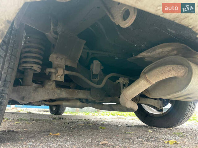 Сірий Міцубісі Аутлендер, об'ємом двигуна 2 л та пробігом 252 тис. км за 4600 $, фото 34 на Automoto.ua