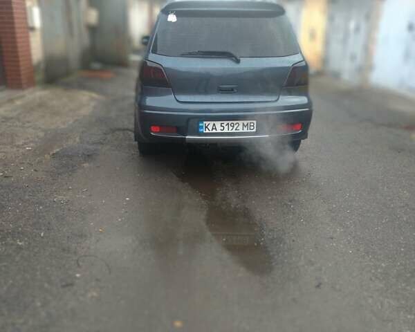 Сірий Міцубісі Аутлендер, об'ємом двигуна 2.35 л та пробігом 286 тис. км за 7400 $, фото 3 на Automoto.ua