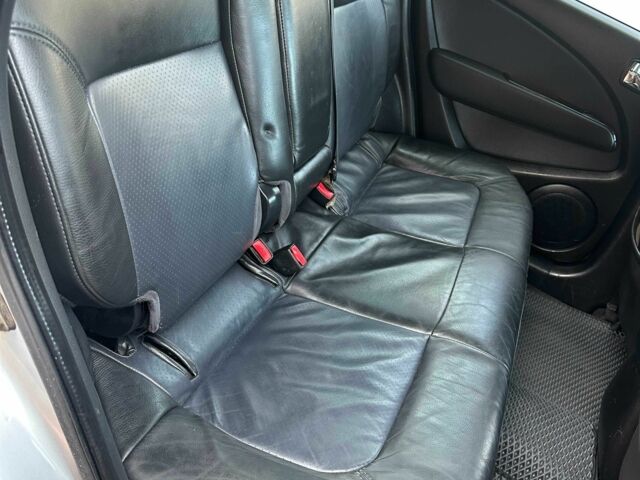 Серый Мицубиси Аутлендер, объемом двигателя 2.4 л и пробегом 221 тыс. км за 5550 $, фото 13 на Automoto.ua