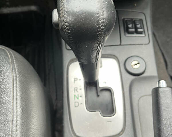 Серый Мицубиси Аутлендер, объемом двигателя 2.38 л и пробегом 432 тыс. км за 4700 $, фото 9 на Automoto.ua