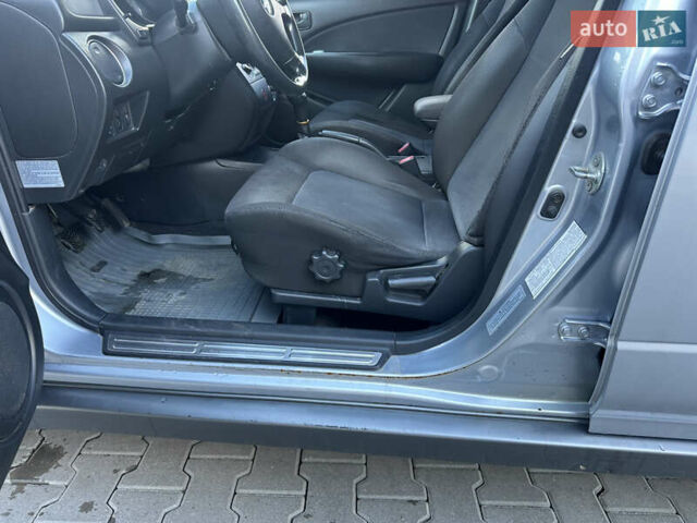 Серый Мицубиси Аутлендер, объемом двигателя 2 л и пробегом 220 тыс. км за 4550 $, фото 18 на Automoto.ua