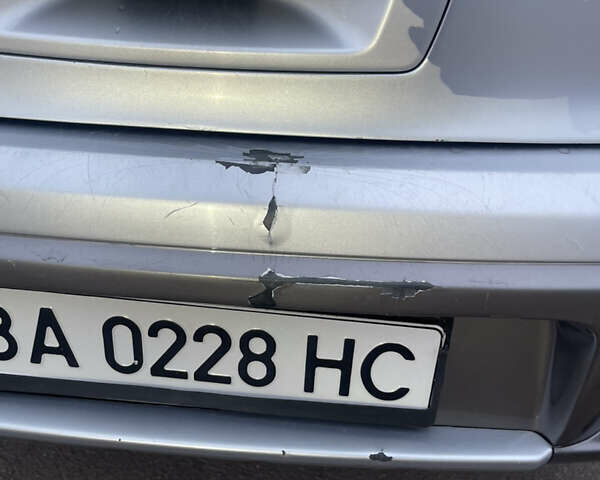 Серый Мицубиси Аутлендер, объемом двигателя 2.4 л и пробегом 307 тыс. км за 4000 $, фото 9 на Automoto.ua