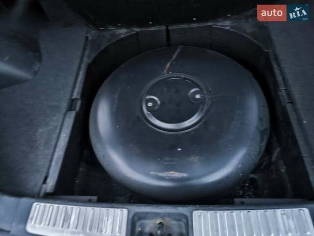 Мицубиси Аутлендер 2006 в Чернигове на Automoto.ua Серый Мицубиси Аутлендер, объемом двигателя 2.4 л и пробегом 147 тыс. км за 6900 $, фото 12 на Automoto.ua