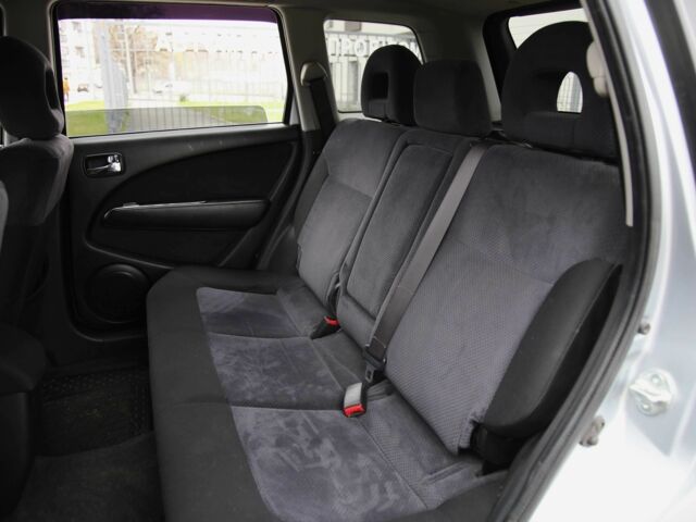 Серый Мицубиси Аутлендер, объемом двигателя 2.4 л и пробегом 171 тыс. км за 8200 $, фото 7 на Automoto.ua