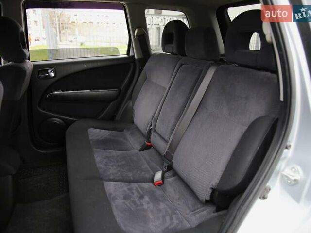 Серый Мицубиси Аутлендер, объемом двигателя 2.4 л и пробегом 171 тыс. км за 8200 $, фото 7 на Automoto.ua