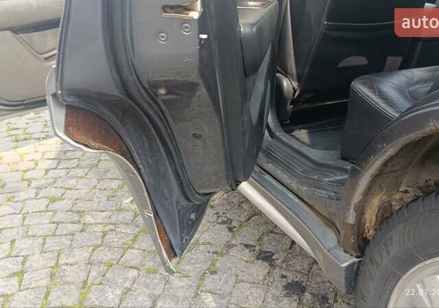 Серый Мицубиси Аутлендер, объемом двигателя 2.38 л и пробегом 600 тыс. км за 5700 $, фото 15 на Automoto.ua