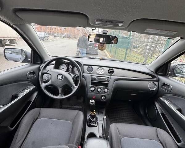 Сірий Міцубісі Аутлендер, об'ємом двигуна 2 л та пробігом 310 тис. км за 5200 $, фото 6 на Automoto.ua