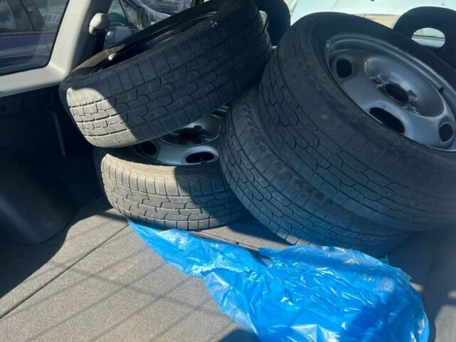 Серый Мицубиси Аутлендер, объемом двигателя 2.4 л и пробегом 220 тыс. км за 3369 $, фото 11 на Automoto.ua