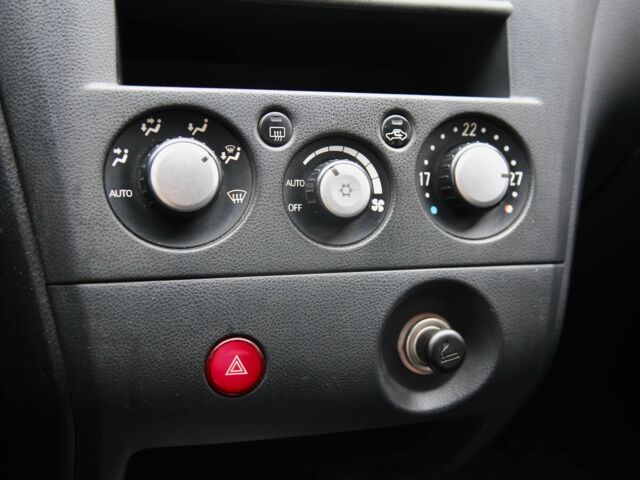 Серый Мицубиси Аутлендер, объемом двигателя 2.4 л и пробегом 171 тыс. км за 8200 $, фото 17 на Automoto.ua