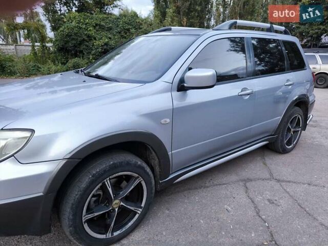 Мицубиси Аутлендер 2006 в Чернигове на Automoto.ua Серый Мицубиси Аутлендер, объемом двигателя 2.4 л и пробегом 147 тыс. км за 6900 $, фото 10 на Automoto.ua