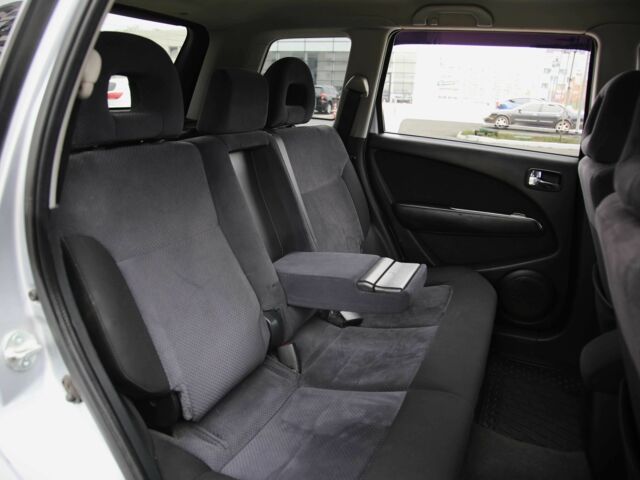 Серый Мицубиси Аутлендер, объемом двигателя 2.4 л и пробегом 171 тыс. км за 8200 $, фото 8 на Automoto.ua