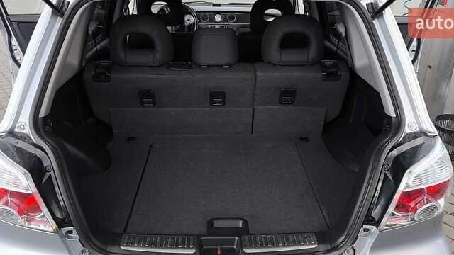 Серый Мицубиси Аутлендер, объемом двигателя 2.38 л и пробегом 228 тыс. км за 7900 $, фото 5 на Automoto.ua