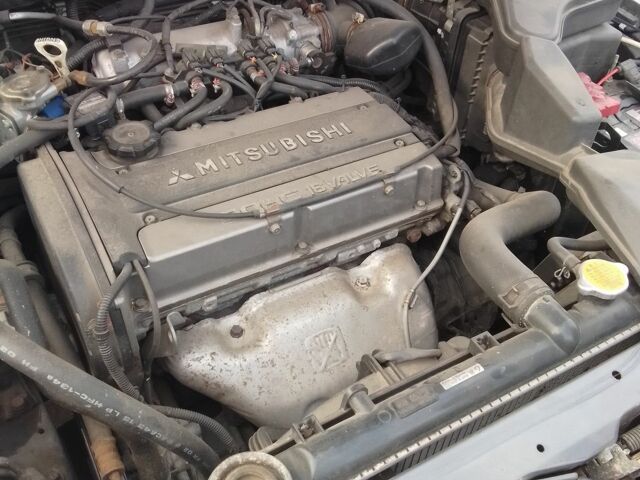 Серый Мицубиси Аутлендер, объемом двигателя 2 л и пробегом 154 тыс. км за 6500 $, фото 15 на Automoto.ua