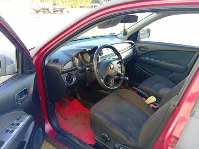 Сірий Міцубісі Аутлендер, об'ємом двигуна 2 л та пробігом 250 тис. км за 2800 $, фото 2 на Automoto.ua