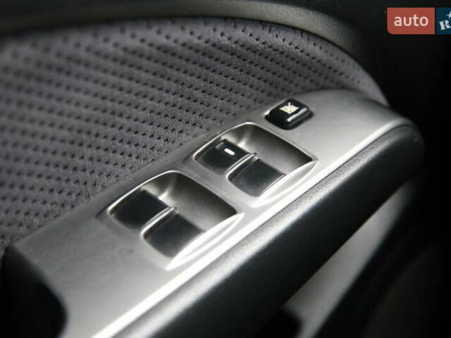 Серый Мицубиси Аутлендер, объемом двигателя 2.4 л и пробегом 171 тыс. км за 8200 $, фото 21 на Automoto.ua